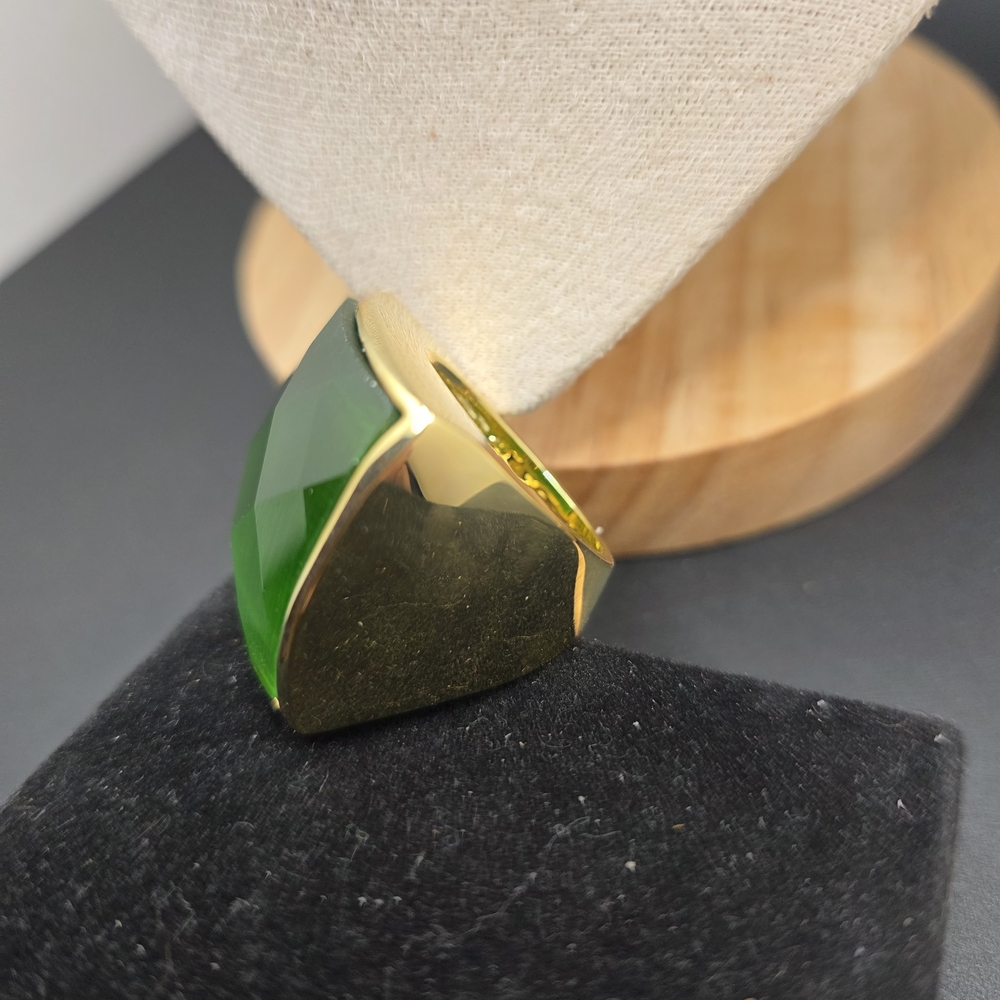 Peridot Faceted Square Statement Ring (2260) - Picture 3 of 4